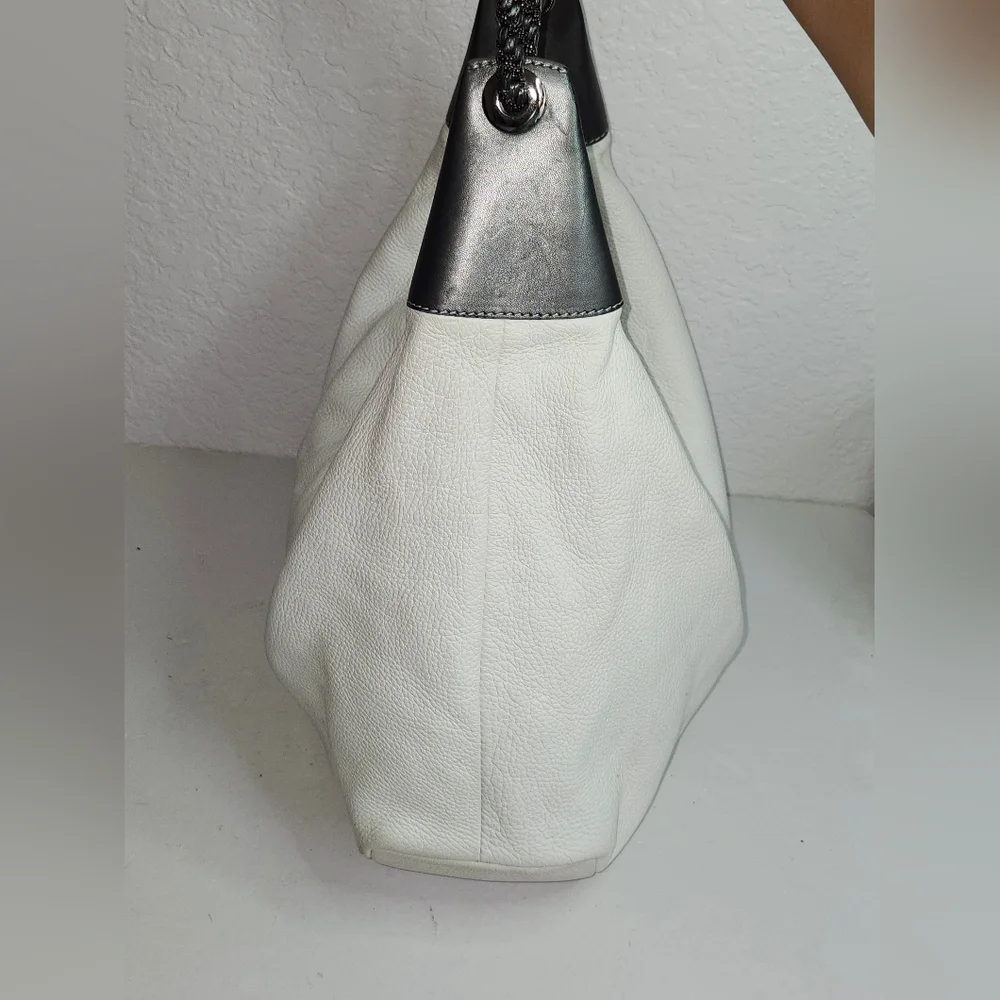 Oscar de la Renta Off White Leather Zipped Hobo